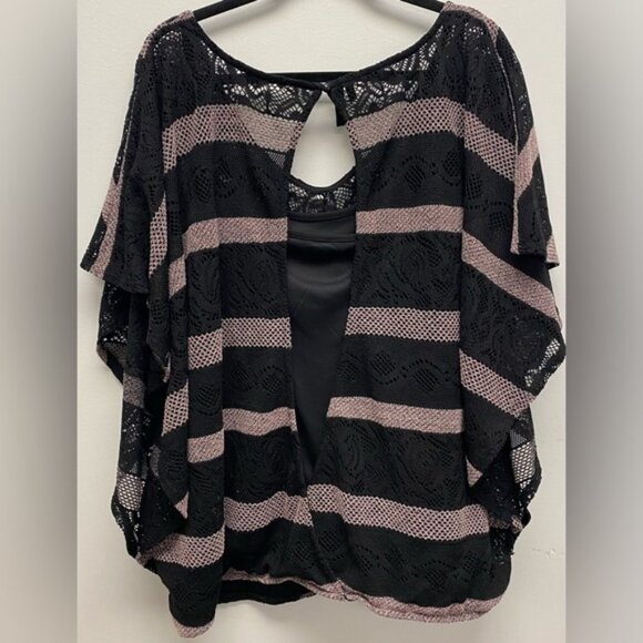 Maurices Black and Blush Striped Double Layer Top Size 4x - Picture 2 of 4